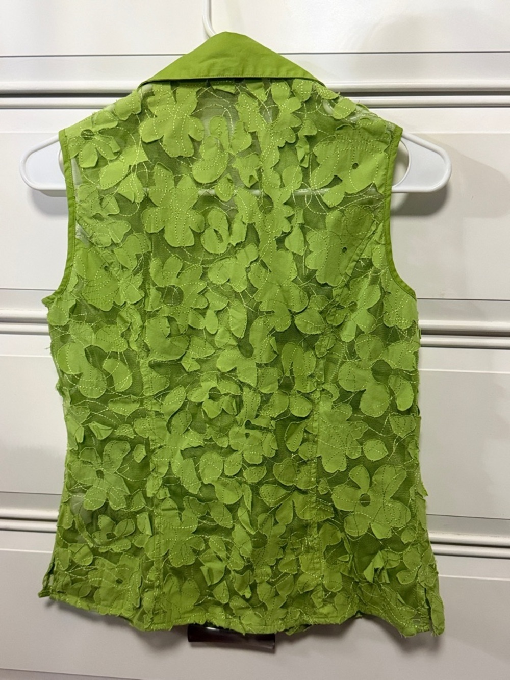 Tribal Lime Green Lace Overlay Sleeveless Button-Front Top - Picture 2 of 4
